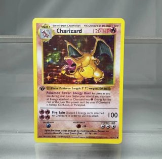 Carta Pokémon Charizard Base Set 1ª Edición