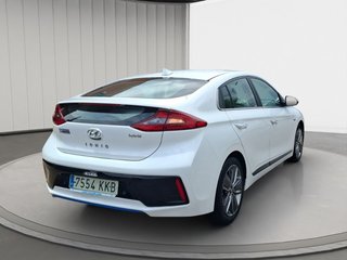 Hyundai Ioniq 1.6 GDI HEV Tecno DCT 104 kW (141 CV)