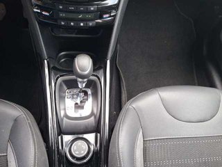 Peugeot 2008 PureTech 110 S&S Allure EAT6 81 kW (110 CV)