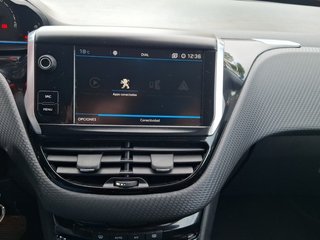 Peugeot 2008 PureTech 110 S&S Allure EAT6 81 kW (110 CV)