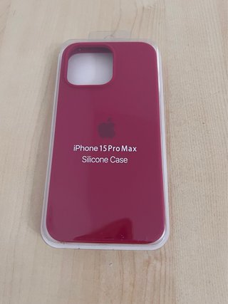 Funda iPhone 15 Rosa Roja