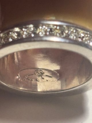 Anello fascia zirconi