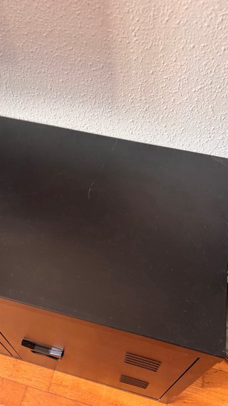 Mueble bajo negro 3 puertas
