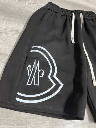 Shorts neri di Moncler