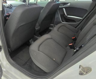 Audi A1 1.6tdi 116cv S-line