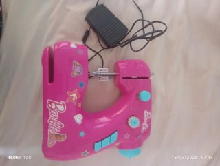 Máquina de coser Barbie para niñas
