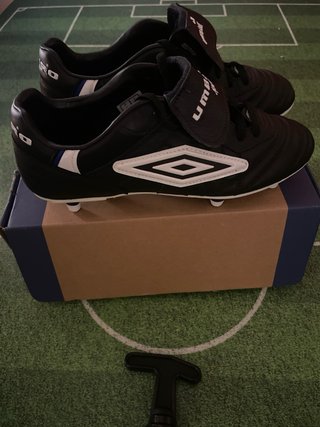 Umbro Speciali SG 2001 Botas Fútbol Talla 39.5