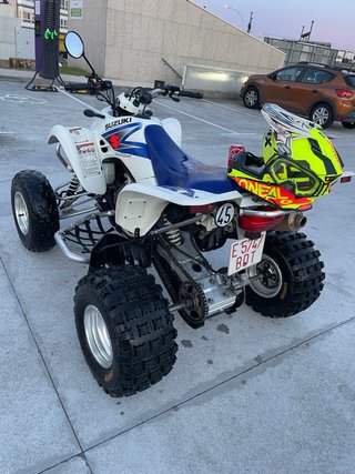 Quad Suzuki  soy el segundo propietario