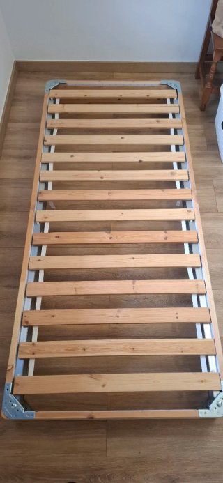 Cama IKEA 90cm:colchón,somier,patas y cabecero
