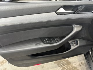Volkswagen PASSAT 1.4 HYBRID 218 GTE EXECUTIVE (2021)
