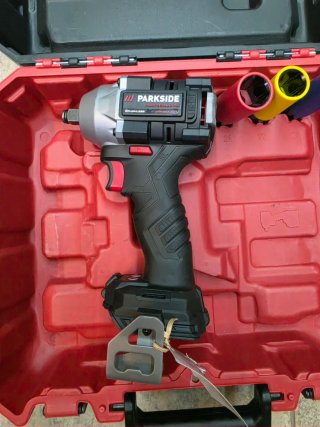 Llave impacto Parkside Performance 600Nm
