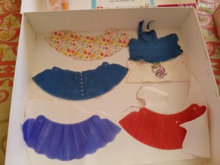 Muñeca con accesorios,para crear tus vestidos