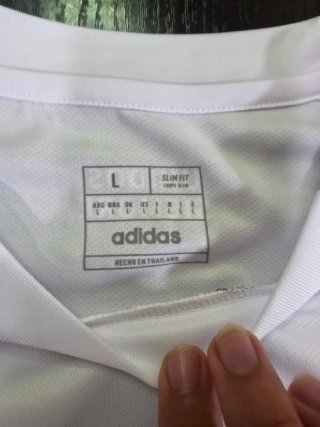 Camiseta Perú Talla L Adidas 2024