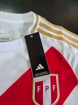 Camiseta Perú Talla L Adidas 2024