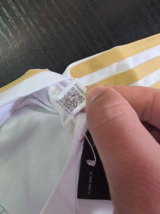 Camiseta Perú Talla L Adidas 2024