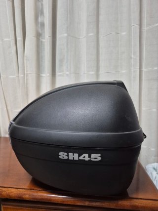 Baúl Moto SHAD Negro/Plata