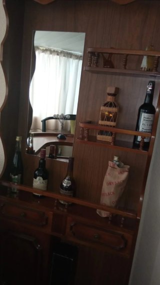 Mueble Bar Vintage Madera y Cuero