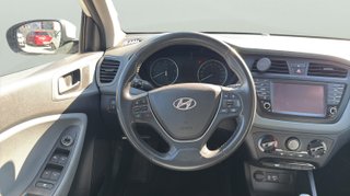 Hyundai i20 1.4 CRDI Link 66 kW (90 CV)