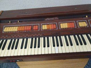Teclado electrónico Howard 99