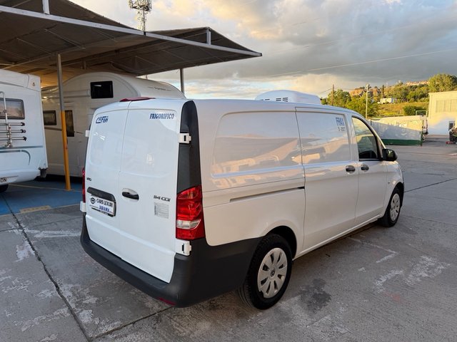 Mercedes-Benz Vito 114CDI FRIGORIFICO 2021
