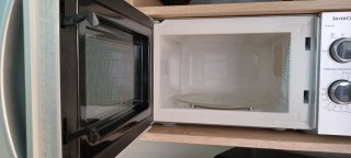 Microondas SilverCrest 17L 700W Nuevo