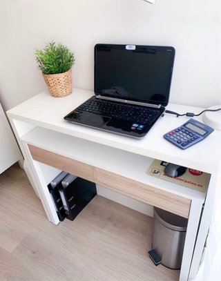 Mesa escritorio abatible blanca y madera