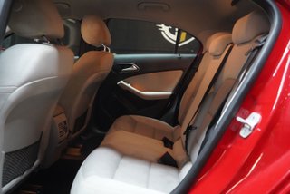 Mercedes-Benz Clase A 180 AMG Line 90 kW (122 CV)