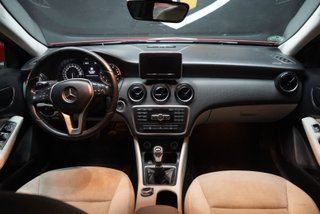 Mercedes-Benz Clase A 180 AMG Line 90 kW (122 CV)