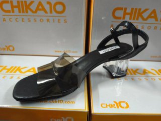 Sandalias CHIKA10 tacón transparente negras