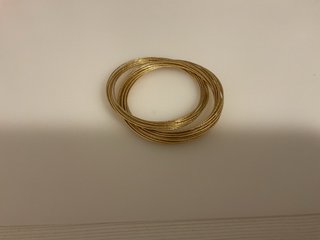 Pulsera dorada fina