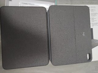 Logitech Combo Touch Custodia con Tastiera iPad 916C08