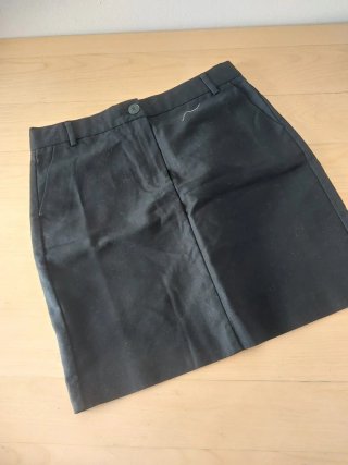Falda negra de vestir M/L
