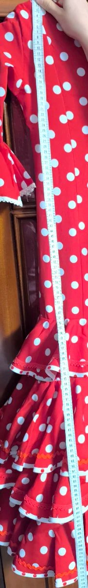 Traje de flamenca rojo lunares blancos