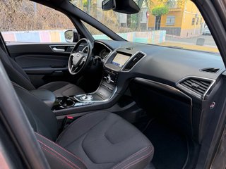 Ford S-MAX ST LINE