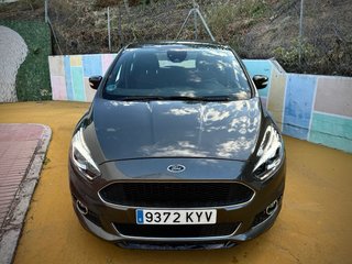 Ford S-MAX ST LINE