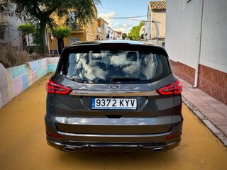 Ford S-MAX ST LINE