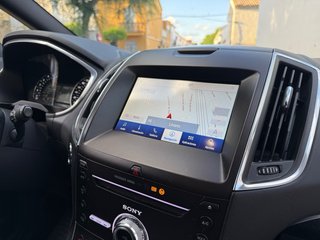 Ford S-MAX ST LINE