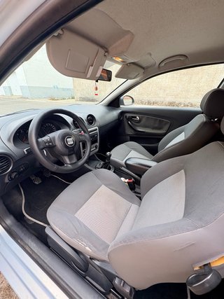 SEAT Ibiza 2004