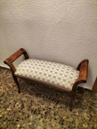 Banco pie de cama tapizado