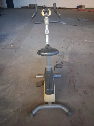 Bicicleta estática para ejercicio