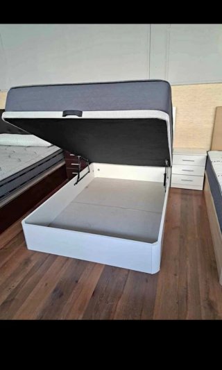 Letto a scomparsa in legno