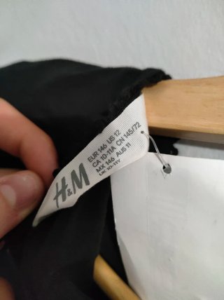 NUEVA Blusa negra H&M niña (146cm)