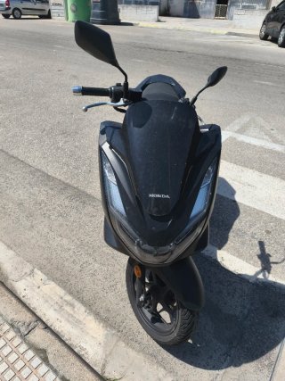 Honda PCX 125cc 2024 Negra