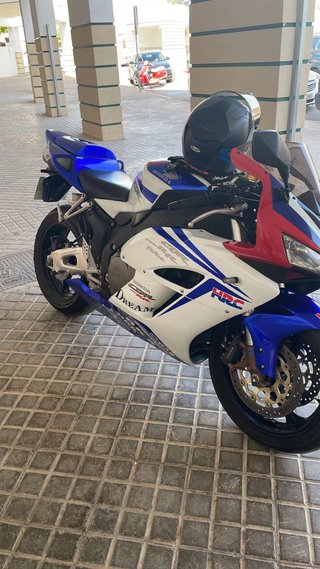 Honda CBR 1000 Sportbike