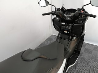 SUZUKI BURGMAN 400 2017 23815 kms.
