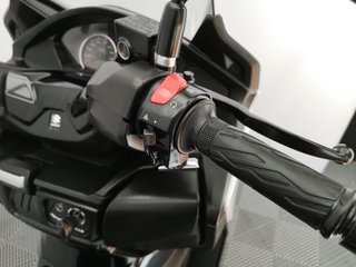 SUZUKI BURGMAN 400 2017 23815 kms.