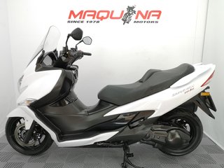 SUZUKI BURGMAN 400 2017 23815 kms.