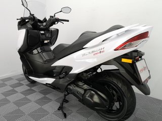 SUZUKI BURGMAN 400 2017 23815 kms.