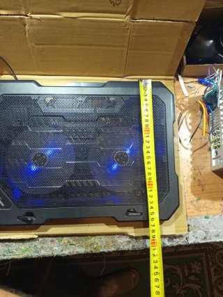 Base Refrigeradora Portátil con Doble Ventilador