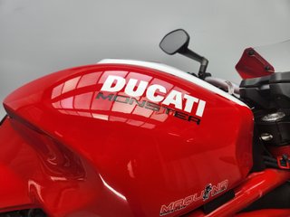 DUCATI MONSTER 821 2016 42449 kms.